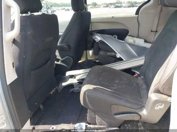 2C4RC1FG9KR589101 2019 CHRYSLER PACIFICA - Image 8