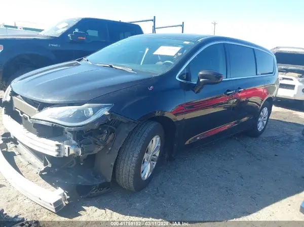 2C4RC1FG9KR604227 2019 CHRYSLER PACIFICA - Image 2