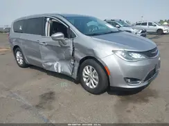 2C4RC1FG9KR613770 2019 CHRYSLER PACIFICA