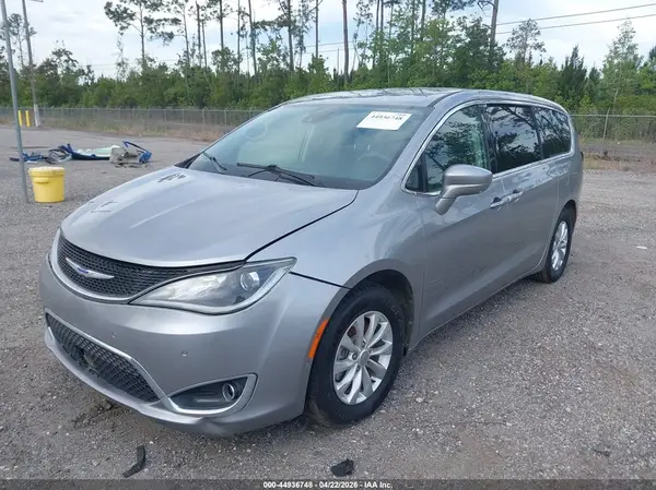 2C4RC1FG9KR702044 2019 CHRYSLER PACIFICA - Image 2