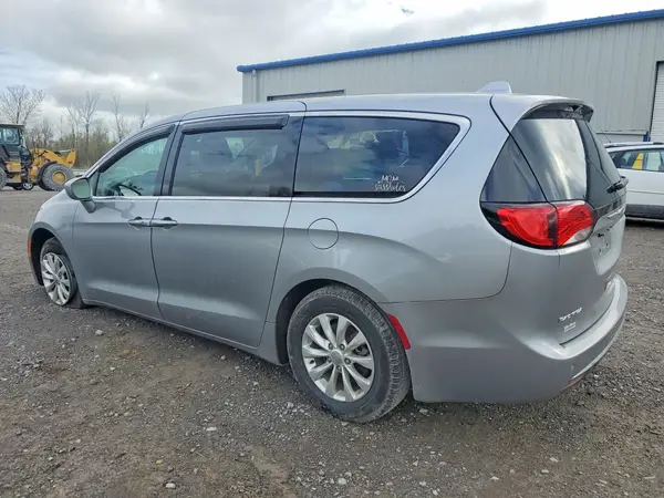 2C4RC1FG9KR705235 2019 CHRYSLER PACIFICA - Image 2