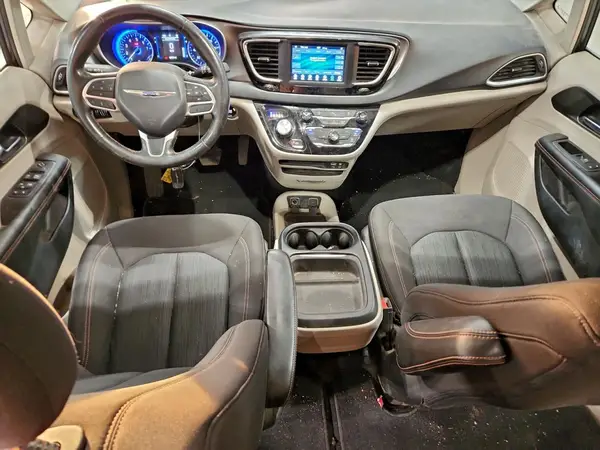 2C4RC1FG9LR103839 2020 CHRYSLER PACIFICA - Image 8