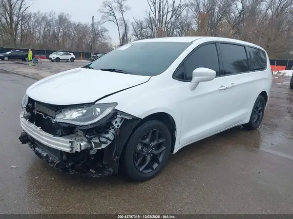 2C4RC1FG9LR113190 2020 CHRYSLER PACIFICA - Image 2