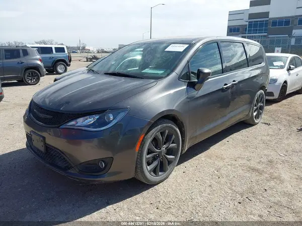 2C4RC1FG9LR223639 2020 CHRYSLER PACIFICA - Image 2