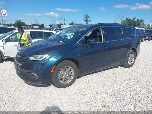 2C4RC1FG9MR560846 2021 CHRYSLER PACIFICA - Image 2