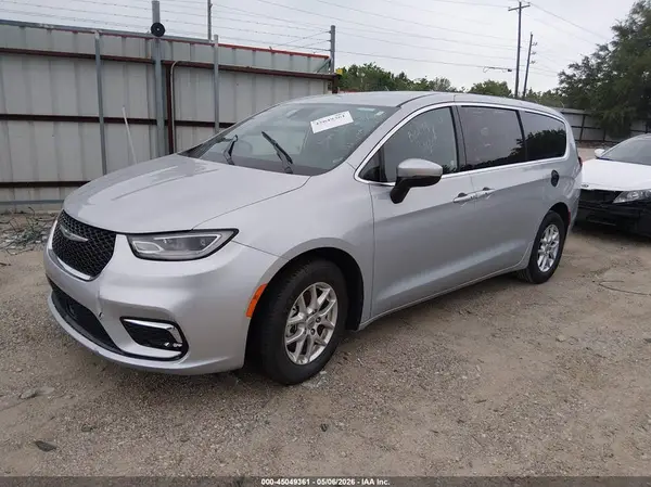 2C4RC1FG9PR568305 2023 CHRYSLER PACIFICA - Image 2
