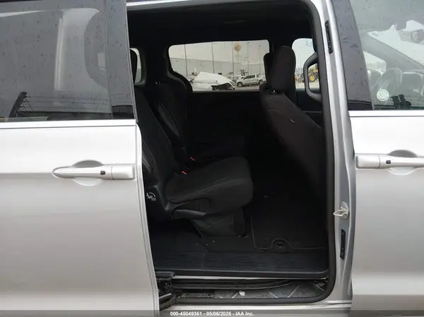 2C4RC1FG9PR568305 2023 CHRYSLER PACIFICA - Image 8