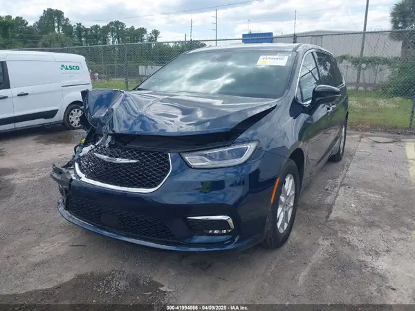 2C4RC1FGSRR102552 2024 CHRYSLER PACIFICA - Image 2