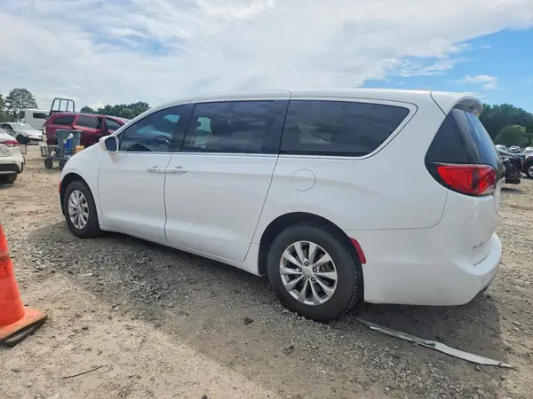 2C4RC1FGXJR113180 2018 CHRYSLER PACIFICA - Image 2