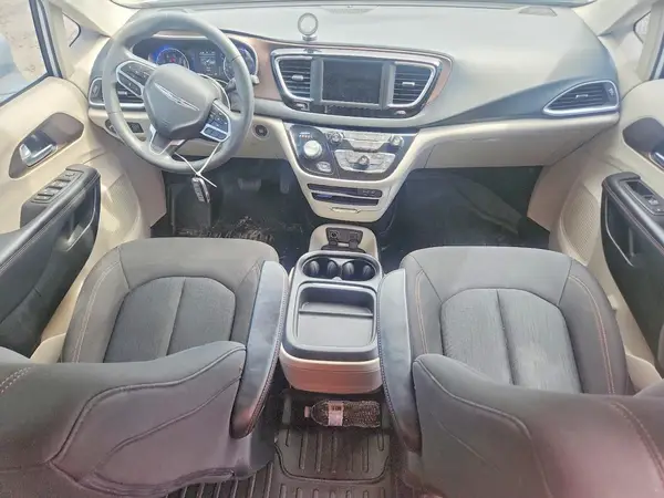 2C4RC1FGXJR113180 2018 CHRYSLER PACIFICA - Image 8