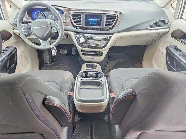 2C4RC1FGXJR125927 2018 CHRYSLER PACIFICA - Image 8