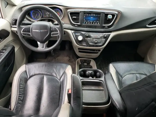 2C4RC1FGXJR126303 2018 CHRYSLER PACIFICA - Image 8