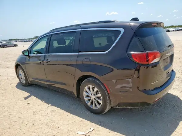 2C4RC1FGXJR139620 2018 CHRYSLER PACIFICA - Image 2