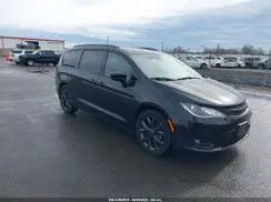 2C4RC1FGXJR187182 2018 CHRYSLER PACIFICA