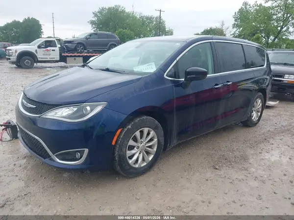 2C4RC1FGXJR212226 2018 CHRYSLER PACIFICA - Image 2