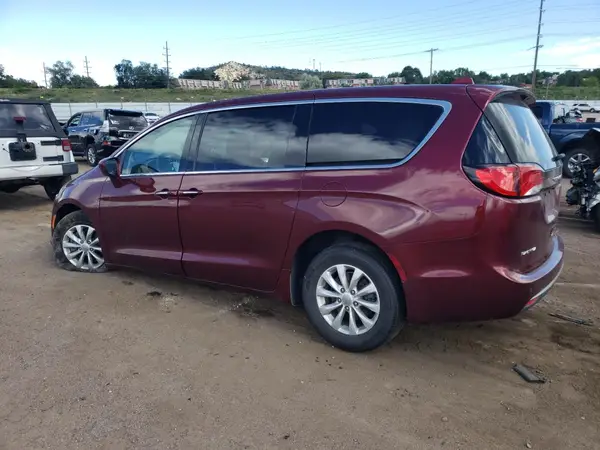 2C4RC1FGXJR212257 2018 CHRYSLER PACIFICA - Image 2