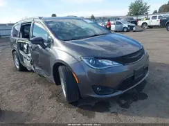 2C4RC1FGXJR228832 2018 CHRYSLER PACIFICA