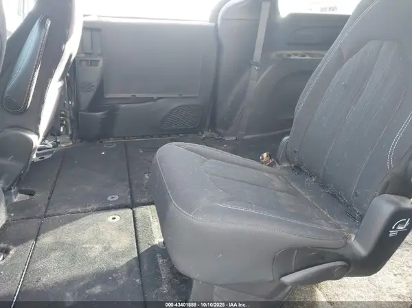 2C4RC1FGXJR228832 2018 CHRYSLER PACIFICA - Image 8