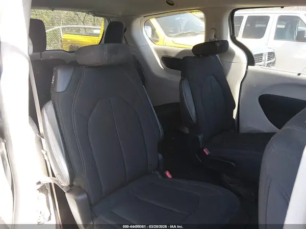 2C4RC1FGXJR247994 2018 CHRYSLER PACIFICA - Image 8