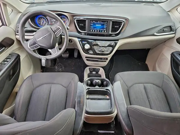 2C4RC1FGXJR277660 2018 CHRYSLER PACIFICA - Image 8
