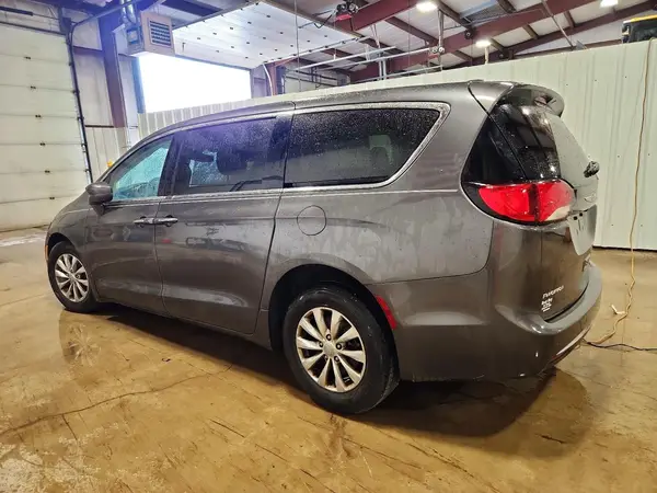 2C4RC1FGXJR278890 2018 CHRYSLER PACIFICA - Image 2
