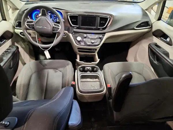 2C4RC1FGXJR278890 2018 CHRYSLER PACIFICA - Image 8