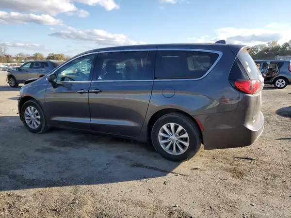 2C4RC1FGXJR315999 2018 CHRYSLER PACIFICA - Image 2