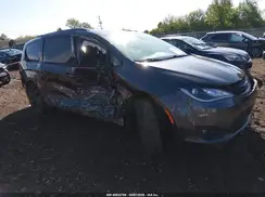 2C4RC1FGXJR350770 2018 CHRYSLER PACIFICA