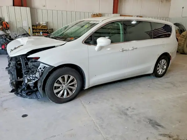 2C4RC1FGXJR351353 2018 CHRYSLER PACIFICA - Image 1