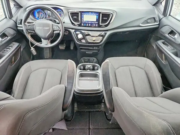 2C4RC1FGXJR351854 2018 CHRYSLER PACIFICA - Image 8