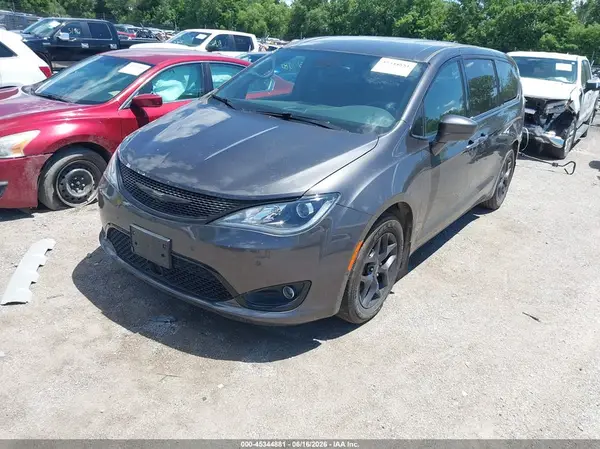 2C4RC1FGXKR508011 2019 CHRYSLER PACIFICA - Image 2