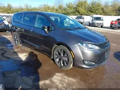 2C4RC1FGXKR532423 2019 CHRYSLER PACIFICA