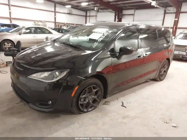 2C4RC1FGXKR567124 2019 CHRYSLER PACIFICA - Image 2