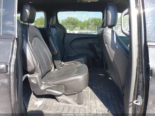 2C4RC1FGXKR576003 2019 CHRYSLER PACIFICA - Image 8
