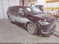 2C4RC1FGXKR594310 2019 CHRYSLER PACIFICA