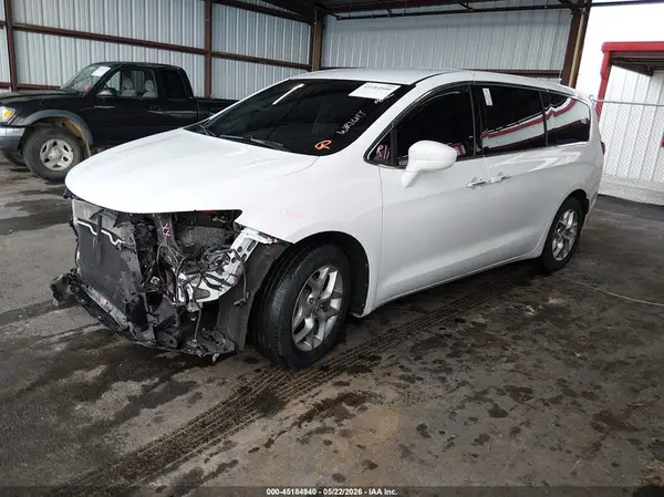 2C4RC1FGXKR714767 2019 CHRYSLER PACIFICA - Image 2