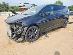 2C4RC1FGXKR742035 2019 CHRYSLER PACIFICA