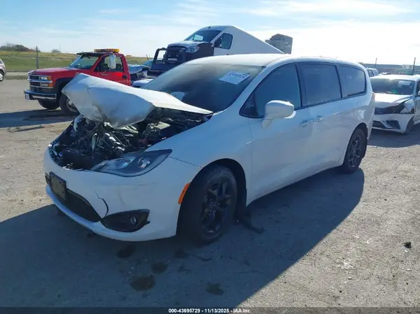 2C4RC1FGXLR108757 2020 CHRYSLER PACIFICA - Image 2