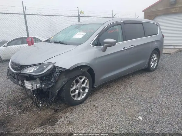 2C4RC1FGXLR136347 2020 CHRYSLER PACIFICA - Image 2