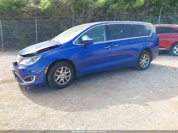 2C4RC1FGXLR185354 2020 CHRYSLER PACIFICA - Image 2