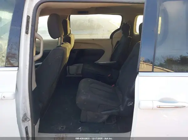 2C4RC1FGXLR210298 2020 CHRYSLER PACIFICA - Image 8