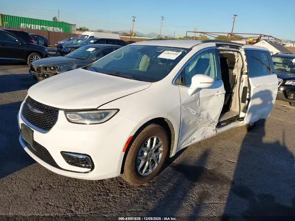 2C4RC1FGXMR550259 2021 CHRYSLER PACIFICA - Image 2
