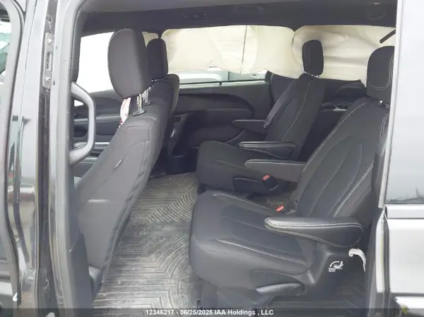 2C4RC1FGXNR192095 2022 CHRYSLER PACIFICA - Image 8
