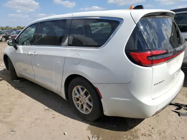2C4RC1FGXPR555773 2023 CHRYSLER PACIFICA - Image 2