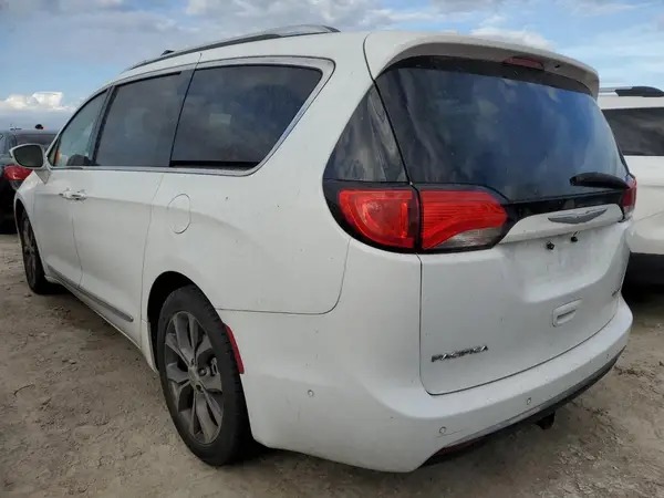 2C4RC1GG0HR536455 2017 CHRYSLER PACIFICA - Image 2