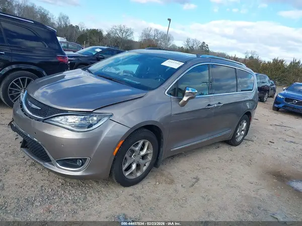 2C4RC1GG0HR561257 2017 CHRYSLER PACIFICA - Image 2
