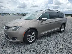2C4RC1GG0HR585414 2017 CHRYSLER PACIFICA