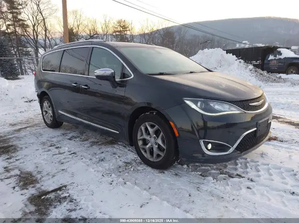 2C4RC1GG0HR592914 2017 CHRYSLER PACIFICA - Image 1