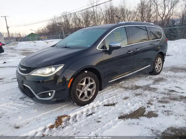 2C4RC1GG0HR592914 2017 CHRYSLER PACIFICA - Image 2
