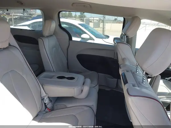 2C4RC1GG0HR620565 2017 CHRYSLER PACIFICA - Image 8